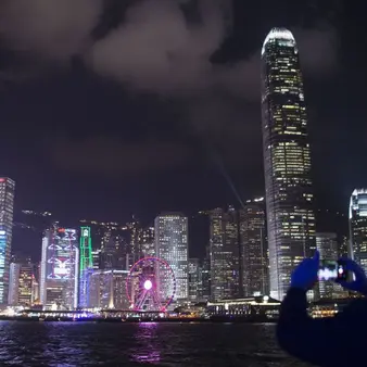 Hong Kong Beats Out New York City In Number Of "Ultra Wealthy" Residents