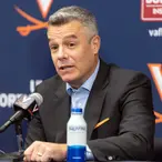 Tony Bennett Signed An Extension Through The End Of The Decade—And Then Retired Four Months Later
