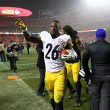 Le'Veon Bell Has Now Given Up More Money Than Any Other Running Back Will Make This Season