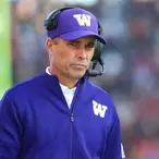 Chris Petersen Is Stepping Down As Washington's Head Coach – Giving Up Millions Of Dollars In The Process