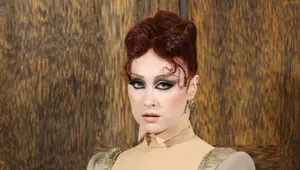 Does Chappell Roan Really Come From An Extremely Rich Family That Lives In Mansions, Owns An Entire Country Club And Flies Private Jets?