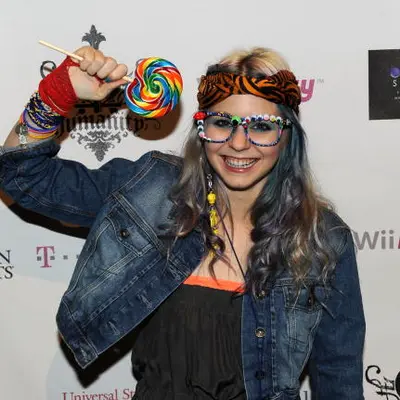 Colette Carr