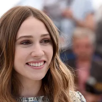 Sarah Sutherland Net Worth