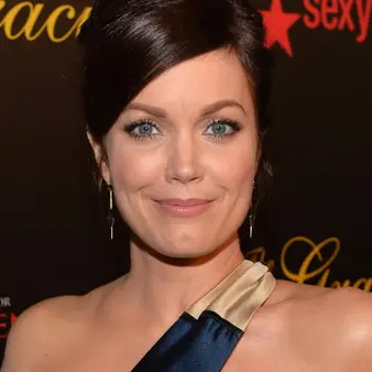 Bellamy Young Net Worth