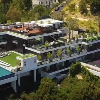 Hedge Fund Billionaire Pays $44 Million For What Might Be The Most Ridiculous Mansion In Los Angeles