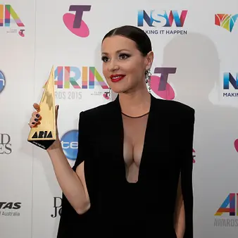 Tina Arena Net Worth