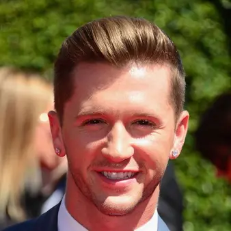Travis Wall Net Worth