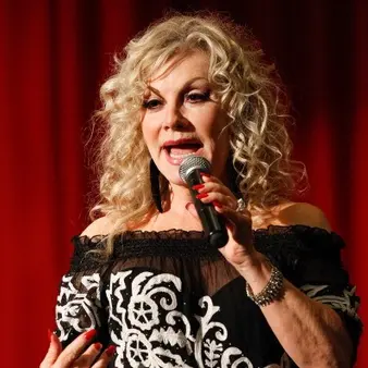 Stella Parton Net Worth