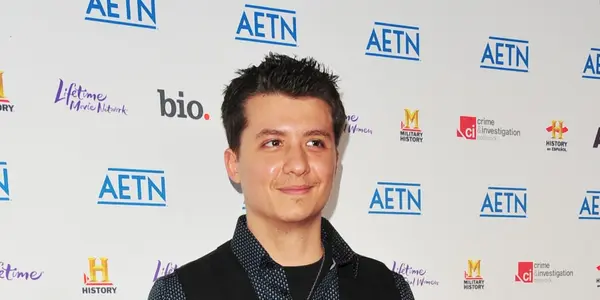 Ryan Buell