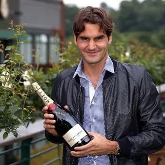 Roger Federer Signs $30 Million Champagne Deal