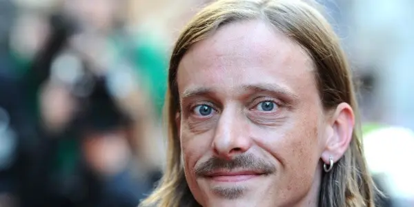 Mackenzie Crook