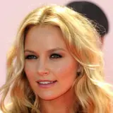 Becki Newton Net Worth