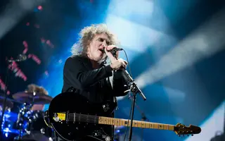 Robert Smith Net Worth