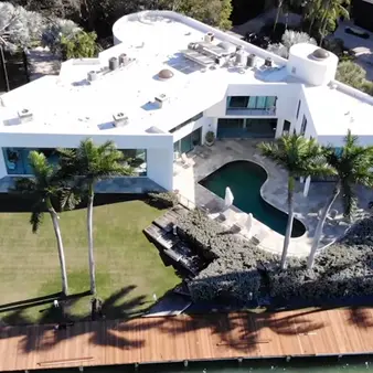 Miami Mansion Dripping With Cocaine, Presidential And Hollywood History Lists For $237 Million