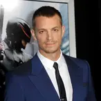 Joel Kinnaman Net Worth