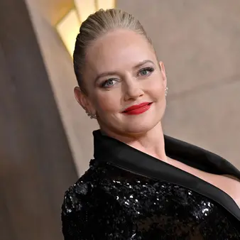 Marley Shelton Net Worth