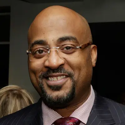 Dennis Scott