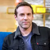Alessandro Nivola Net Worth