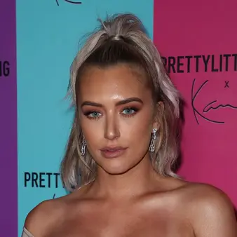 Stassie Karanikolaou Net Worth