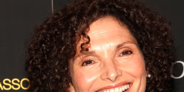 Mary Elizabeth Mastrantonio