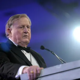 Red McCombs Net Worth