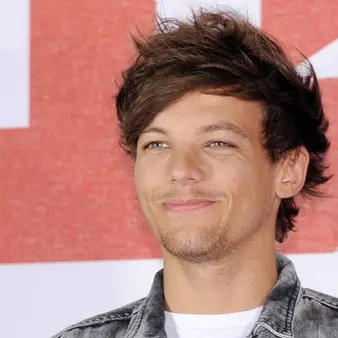 Louis Tomlinson Net Worth