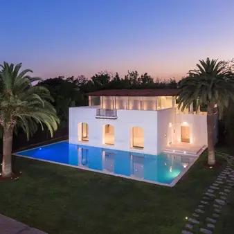 Restaurateur Michael Chow Lists Museum-Esque Holmby Hills Mansion For $78 Million