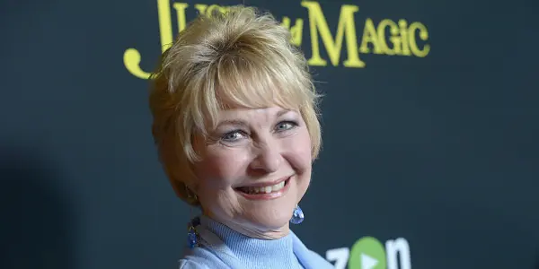 Dee Wallace