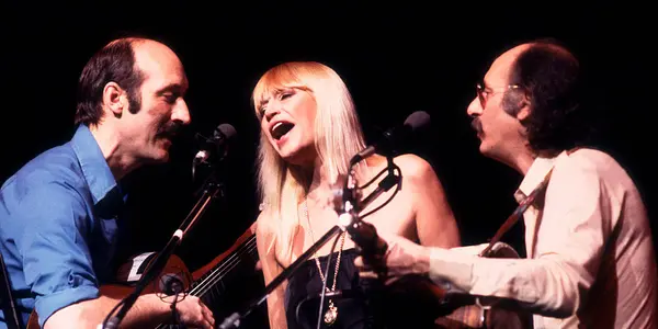 Mary Travers