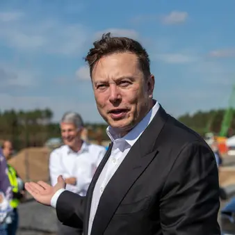 Elon Musk's Net Worth Just Topped A Quarter Trillion Dollars