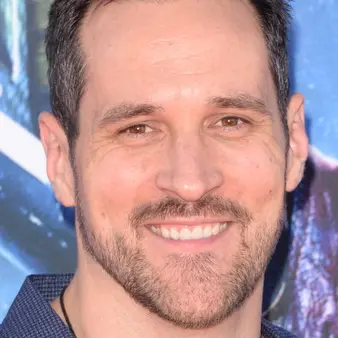 Travis Willingham Net Worth