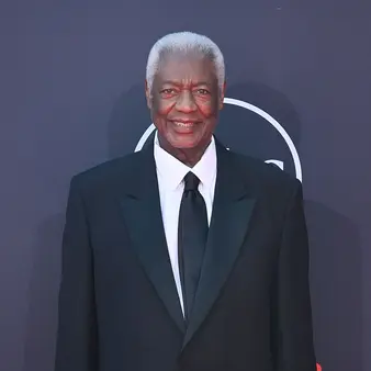 Oscar Robertson Is the Reason NBA Players Sign Massive Contracts Today. Sadly, He Had To Auction All His Memorabilia To Stay Afloat