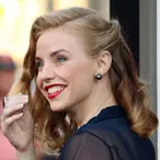 Kelli Garner Net Worth