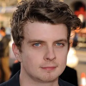 Erik Knudsen Net Worth