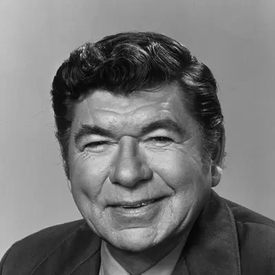 Claude Akins
