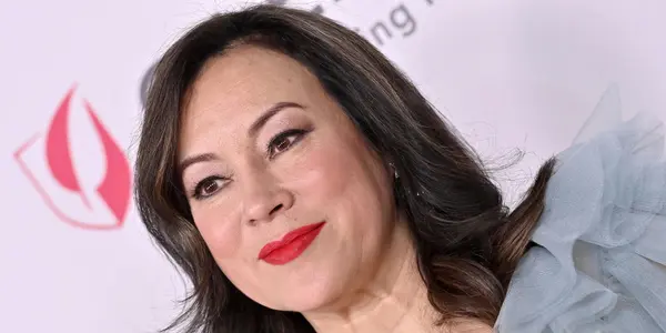 Jennifer Tilly