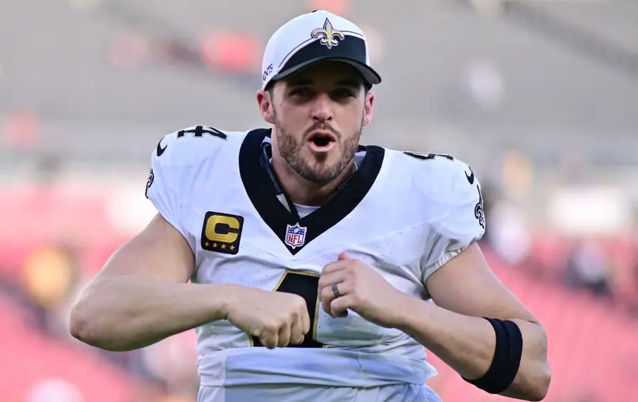 Derek Carr Just Retired With $205 Million Career Earnings — And 0 Playoff Wins