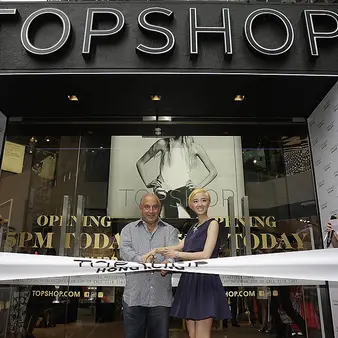 TOPSHOP Billionaire Philip Green Sheds $3 Billion From Net Worth, Amid British Retail Apocalypse