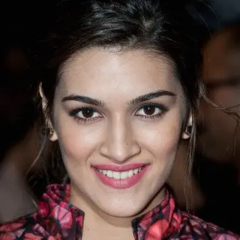 Kriti Sanon Net Worth