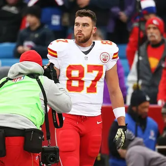 A Big New Contract And A Reality Dating Show? It's Been A VERY Good Week For Chiefs Tight End Travis Kelce