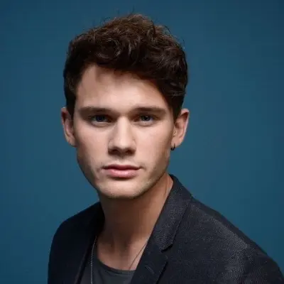 Jeremy Irvine