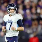 Ryan Tannehill Just Signed A Huge Contract To Remain With The Tennessee Titans