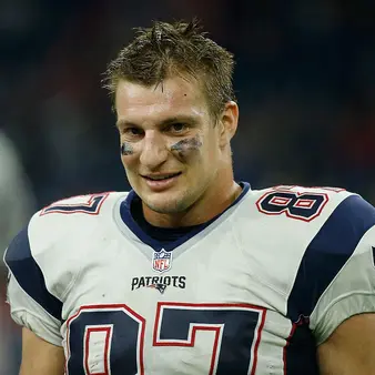 Tight Ends Are Getting Paid – And Rob Gronkowski Wishes He Was One Of Them!
