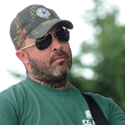 Aaron Lewis