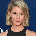 Linsey Godfrey Net Worth