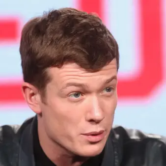 Ed Speleers Net Worth