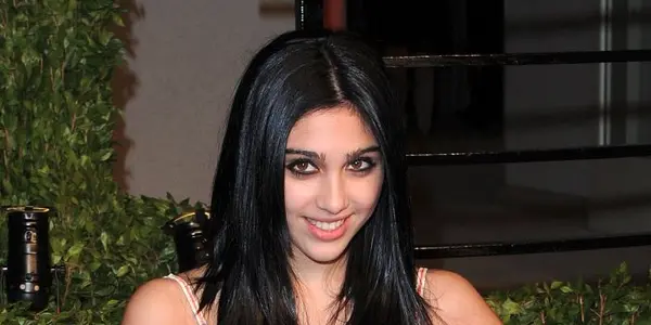 Lourdes Leon