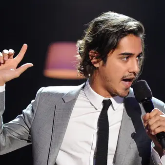 Avan Jogia Net Worth