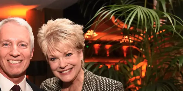 Gloria Loring