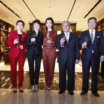 Wei Ying-Chiao Net Worth